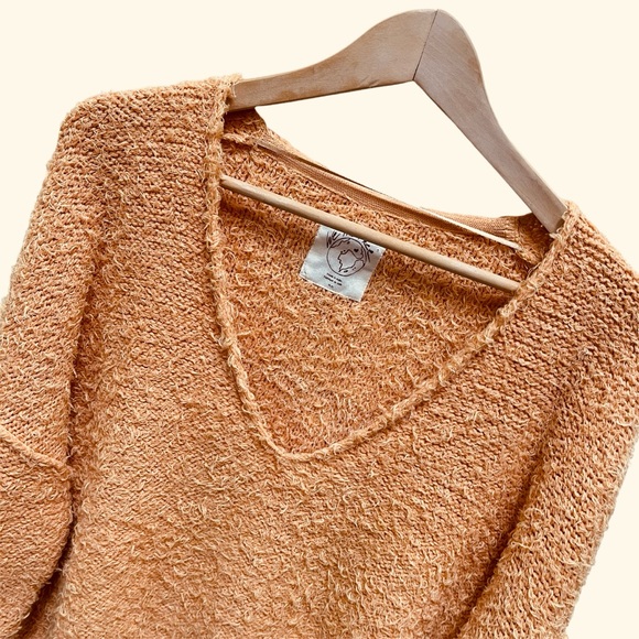 Free People Theo V-Neck Dropped-Shoulder Winter Sweater Size Medium - Picture 5 of 11